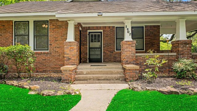 1902 Runneburg Road, Crosby, TX 77532