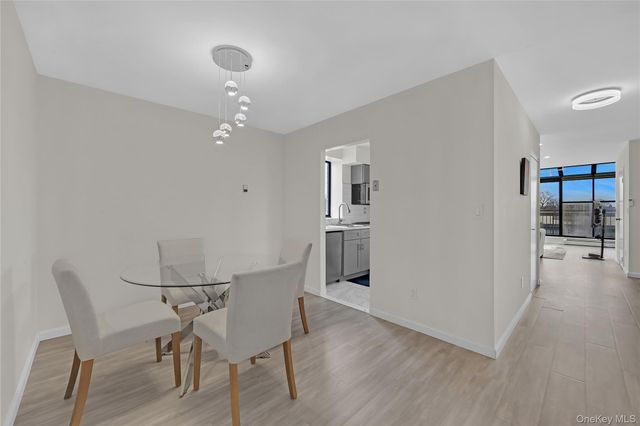 1374 Midland Avenue PH3, Bronxville, NY 10708