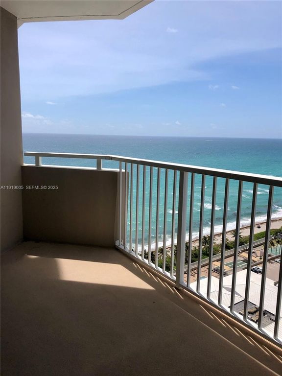 1950 S Ocean Dr 20A, Hallandale Beach, FL 33009
