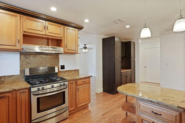674 Privet Place, Manteca, CA 95336