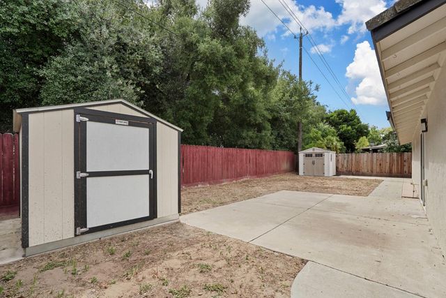674 Privet Place, Manteca, CA 95336