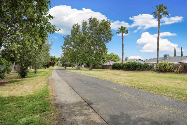674 Privet Place, Manteca, CA 95336