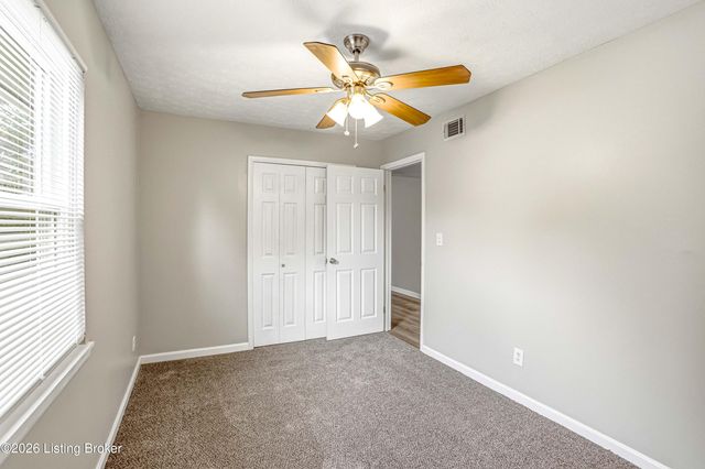 6812 Nalery Way, Louisville, KY 40228