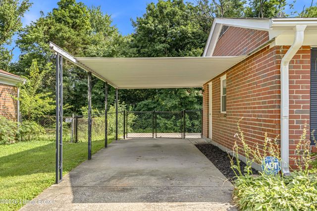 6812 Nalery Way, Louisville, KY 40228