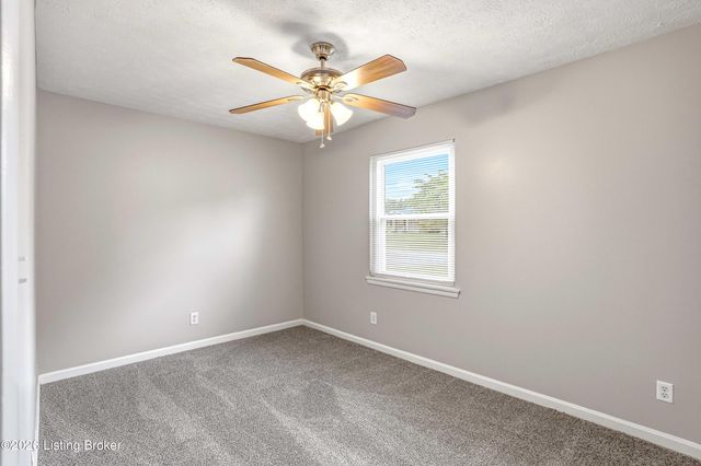 6812 Nalery Way, Louisville, KY 40228