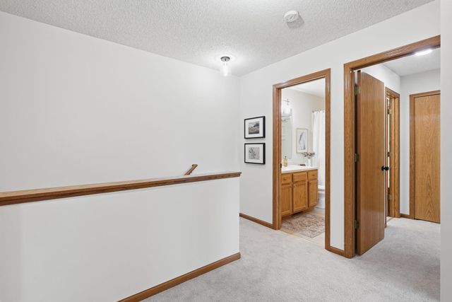 2037 Gresham Avenue N, Oakdale, MN 55128