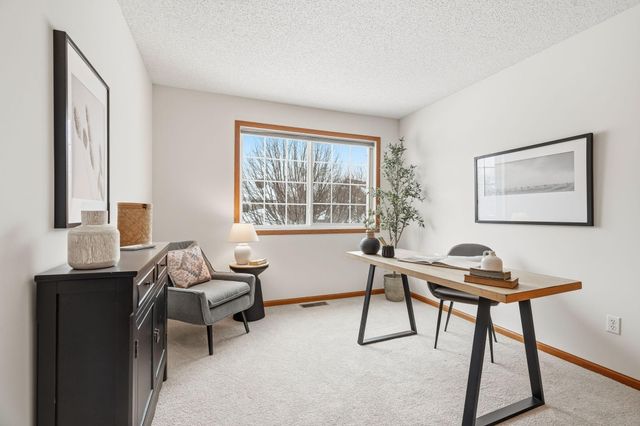 2037 Gresham Avenue N, Oakdale, MN 55128