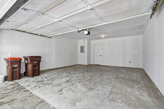 2037 Gresham Avenue N, Oakdale, MN 55128