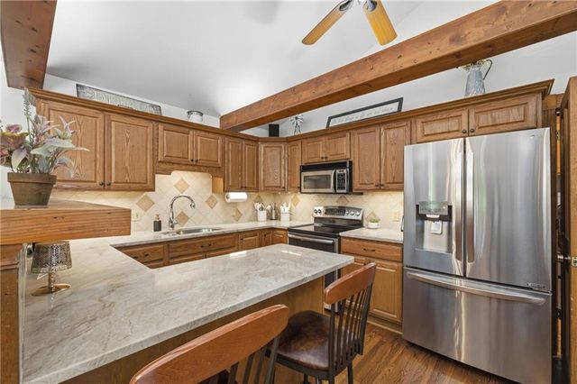 25045 W 215th Street, Spring Hill, KS 66083