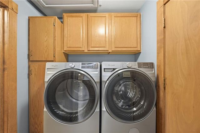 25045 W 215th Street, Spring Hill, KS 66083