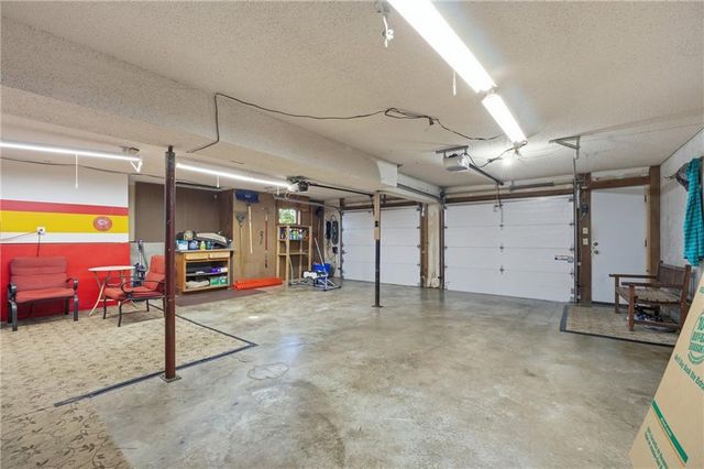 25045 W 215th Street, Spring Hill, KS 66083