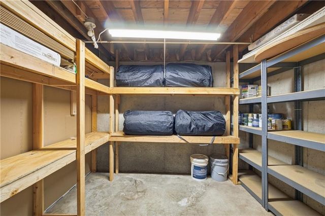 25045 W 215th Street, Spring Hill, KS 66083