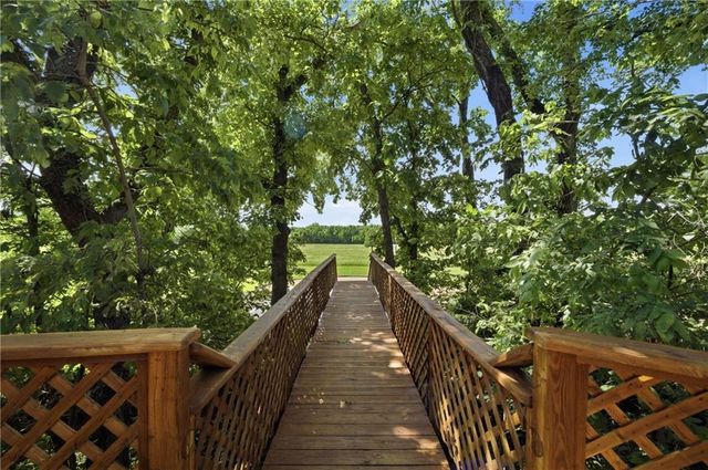 25045 W 215th Street, Spring Hill, KS 66083