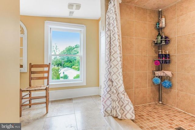 500 KNIGHTING RD, Gordonsville, VA 22942