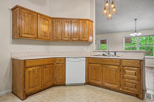 3 Rollo Lane, Hot Springs Village, AR 71909