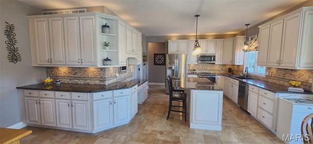 535 Garrick Place, O'fallon, MO 63368