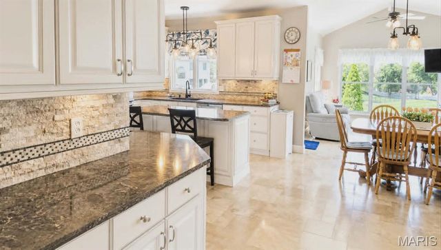 535 Garrick Place, O'fallon, MO 63368