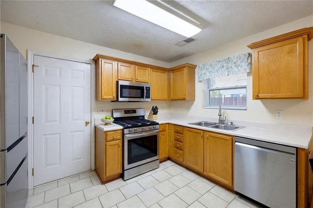 8405 Somerton Circle, Douglasville, GA 30134