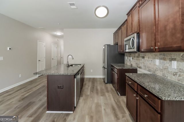 1890 Old Dogwood, Jonesboro, GA 30238