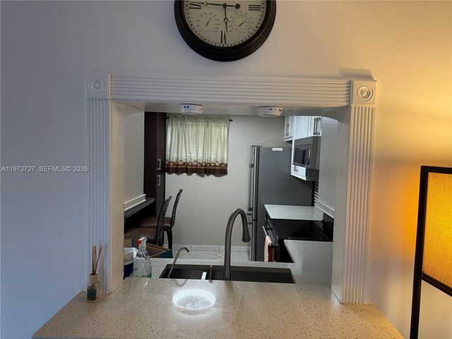 3920 Inverrary Blvd 504C, Lauderhill, FL 33319