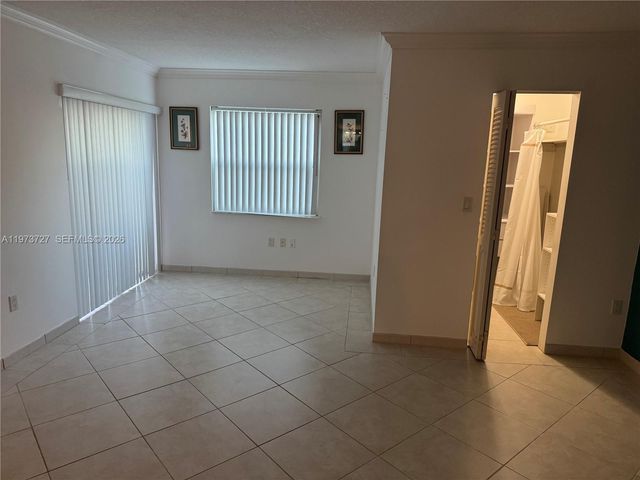 3920 Inverrary Blvd 504C, Lauderhill, FL 33319