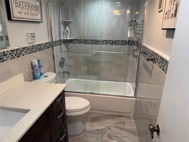 3920 Inverrary Blvd 504C, Lauderhill, FL 33319