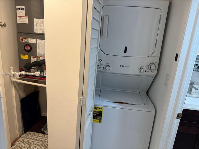 3920 Inverrary Blvd 504C, Lauderhill, FL 33319