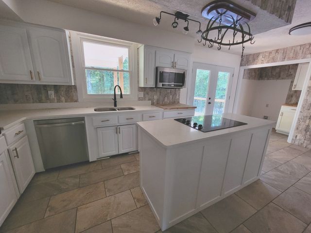 111 Milton Rd, Dickson, TN 37055