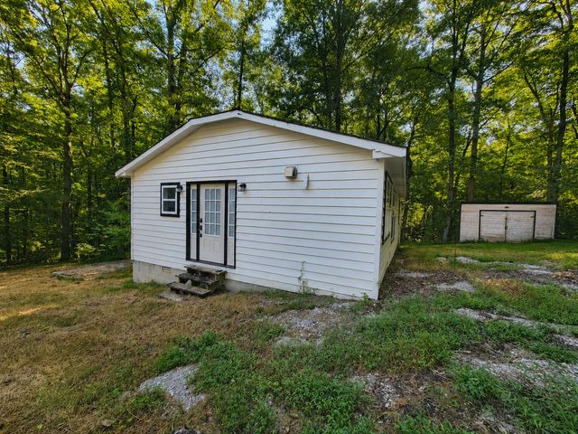 111 Milton Rd, Dickson, TN 37055