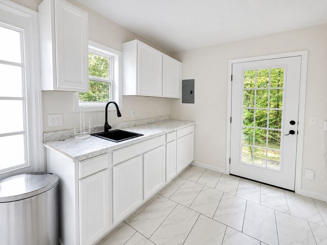 111 Milton Rd, Dickson, TN 37055