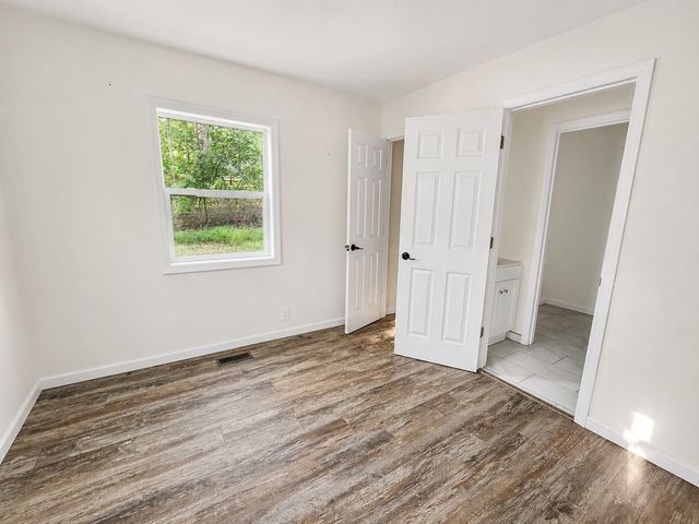 111 Milton Rd, Dickson, TN 37055