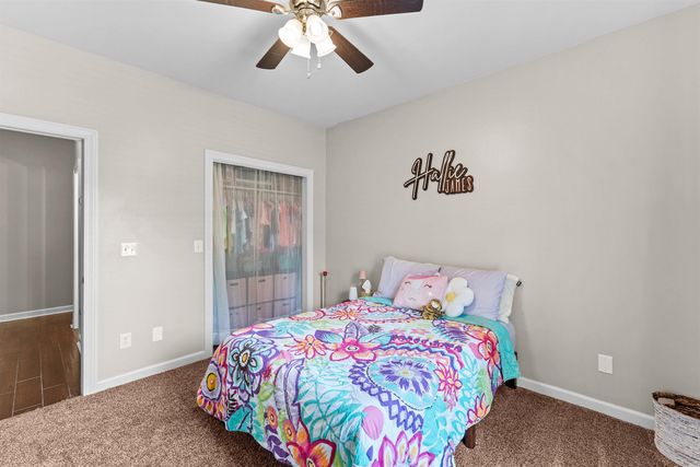 2 Crown Mountain Court, Maumelle, AR 72113