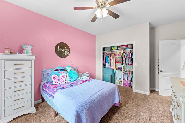 2 Crown Mountain Court, Maumelle, AR 72113