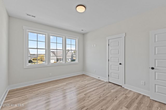 658 Fishermans Point, Newport, NC 28570