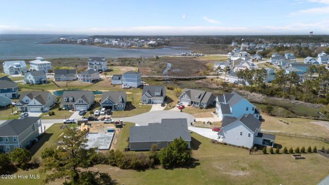 658 Fishermans Point, Newport, NC 28570
