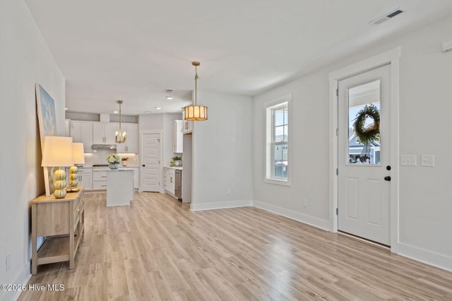 658 Fishermans Point, Newport, NC 28570