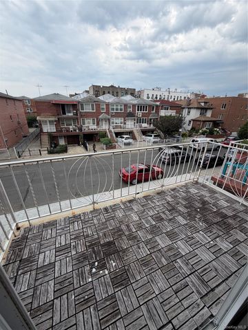 1927 84th Street 3rd floor, Brooklyn, NY 11214