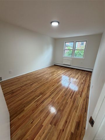 1927 84th Street 3rd floor, Brooklyn, NY 11214