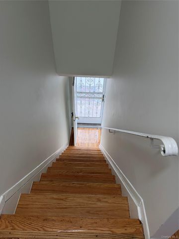 1927 84th Street 3rd floor, Brooklyn, NY 11214