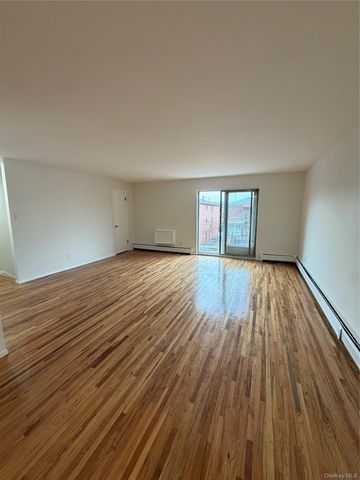 1927 84th Street 3rd floor, Brooklyn, NY 11214