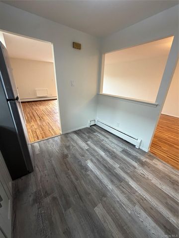 1927 84th Street 3rd floor, Brooklyn, NY 11214