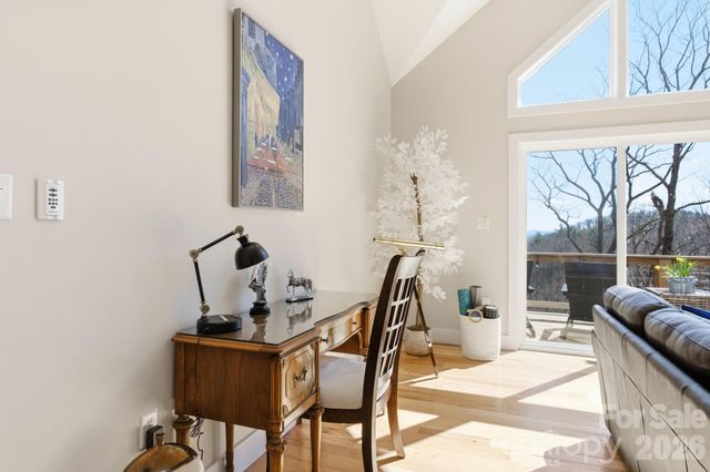 1474 Locust Grove Road, Hendersonville, NC 28792