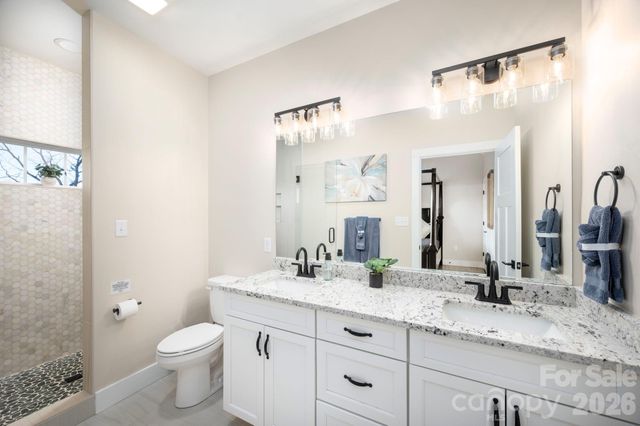 1474 Locust Grove Road, Hendersonville, NC 28792