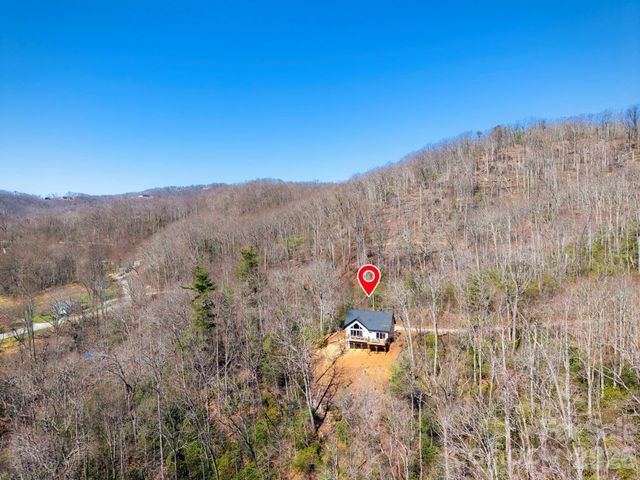 1474 Locust Grove Road, Hendersonville, NC 28792