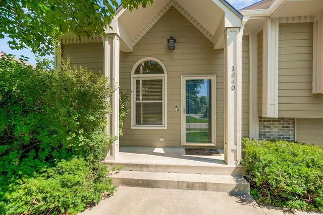 1840 SE 7th Street, Lee's Summit, MO 64063