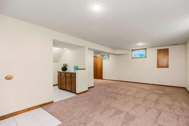 1840 SE 7th Street, Lee's Summit, MO 64063