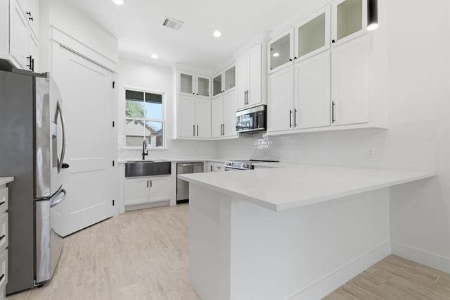 3515 Country Club Boulevard, Montgomery, TX 77356