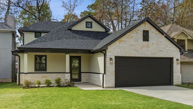 3515 Country Club Boulevard, Montgomery, TX 77356