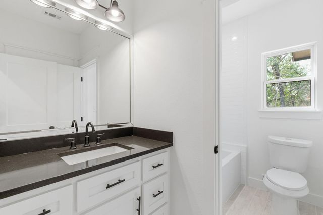 3515 Country Club Boulevard, Montgomery, TX 77356