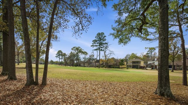 3515 Country Club Boulevard, Montgomery, TX 77356